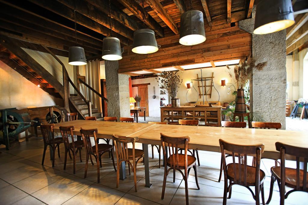 ホテルLa Ferme Modele Châtillon-la-Palud エクステリア 写真